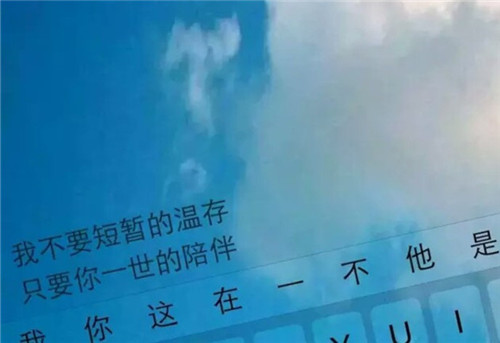 关于严厉的老师的作文100字（威严的老师作文100个字）