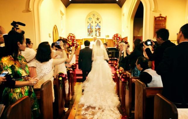 外甥女给外婆拜年祝福语（外婆对外甥女三周岁红包上祝福语）